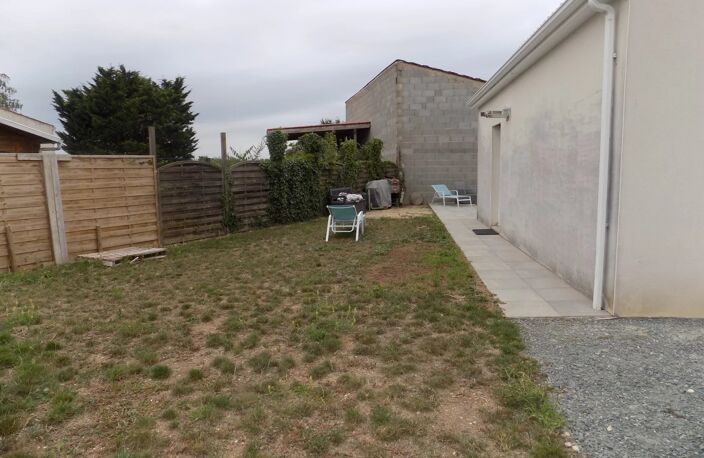 Maison de plain pied de 96,17m² à Epannes — photo 3