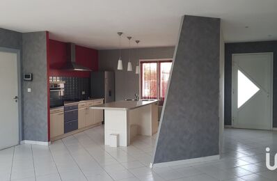 vente maison 274 500 € à proximité de Courçon (17170)