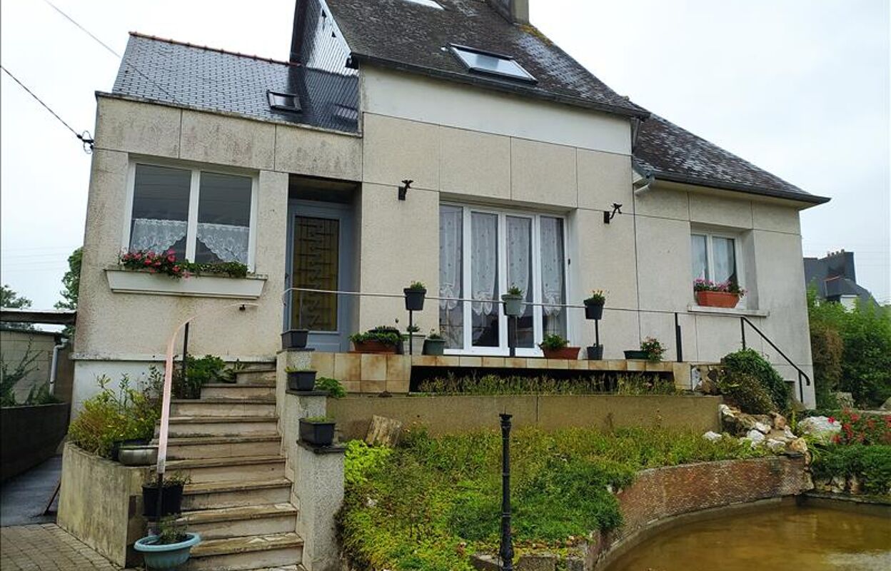 maison 6 pièces 97 m2 à vendre à Carhaix-Plouguer (29270)