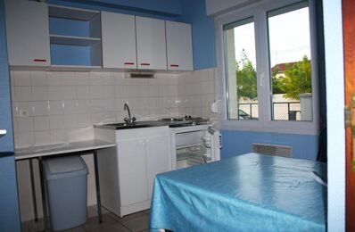 location appartement 570 € CC /mois à proximité de Latresne (33360)
