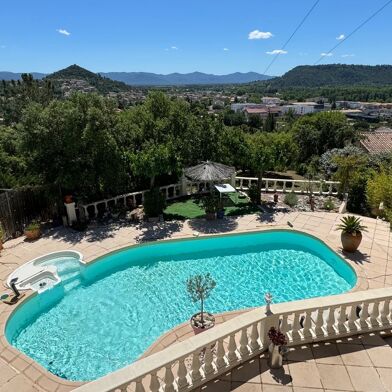 Maison 5 pièces 449000 €