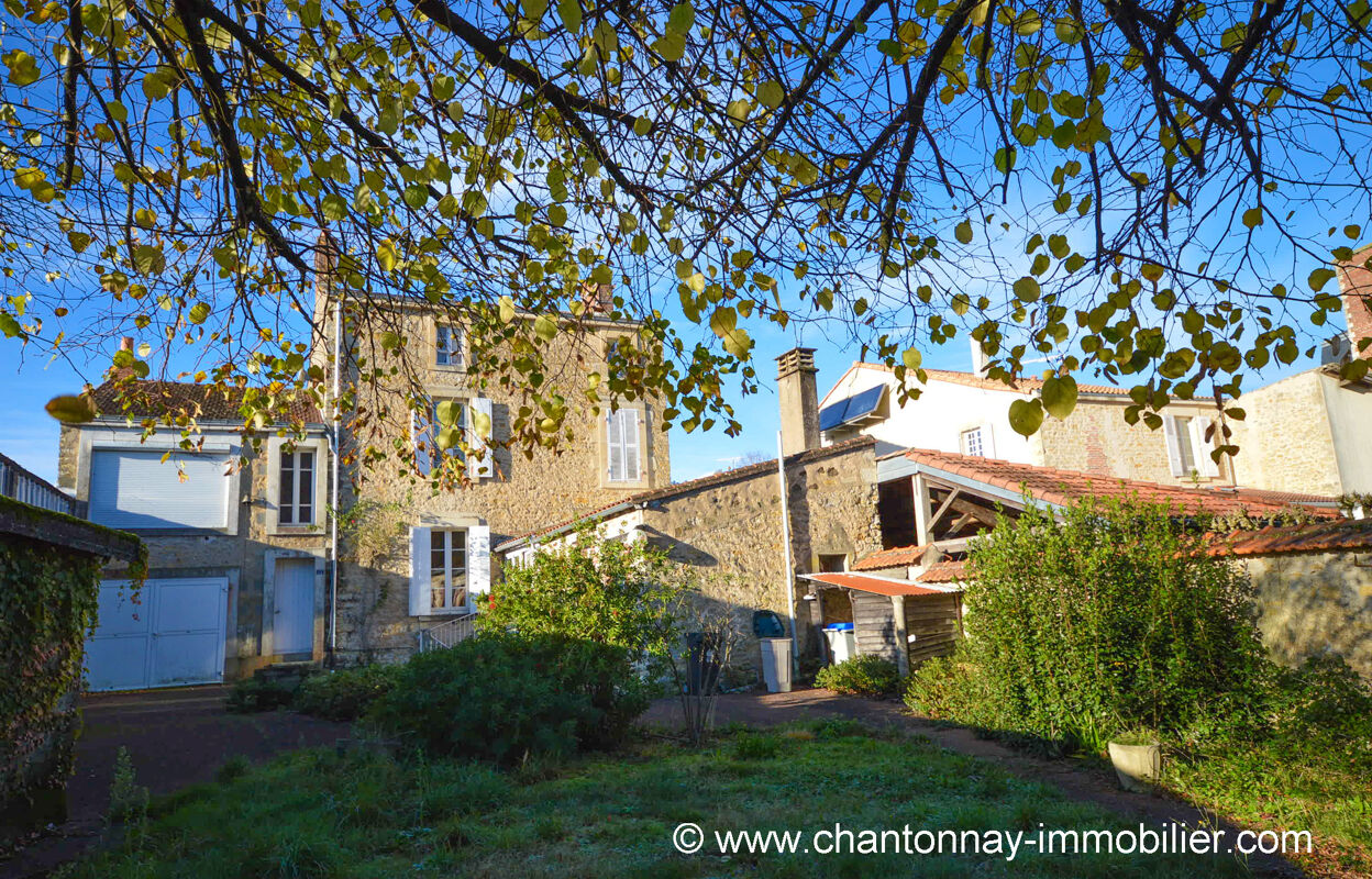 maison 7 pièces 164 m2 à vendre à Chantonnay (85110)