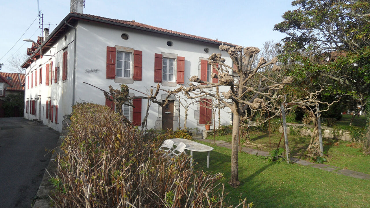 maison 13 pièces 665 m2 à vendre à Saint-Jean-de-Luz (64500)