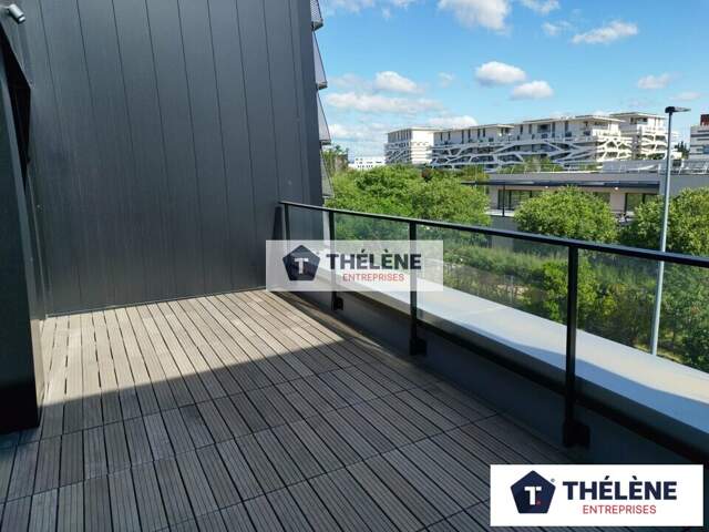 IMMEUBLE DE BUREAUX à LOUER — photo du bien