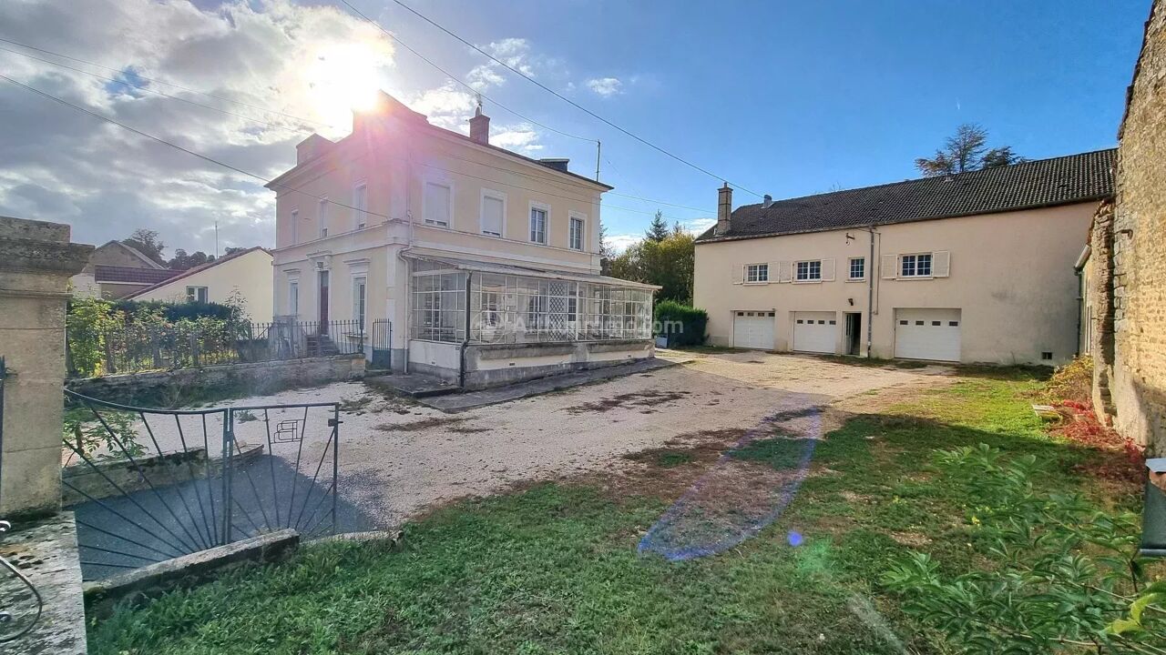 immeuble  pièces 453 m2 à vendre à Huilliécourt (52150)