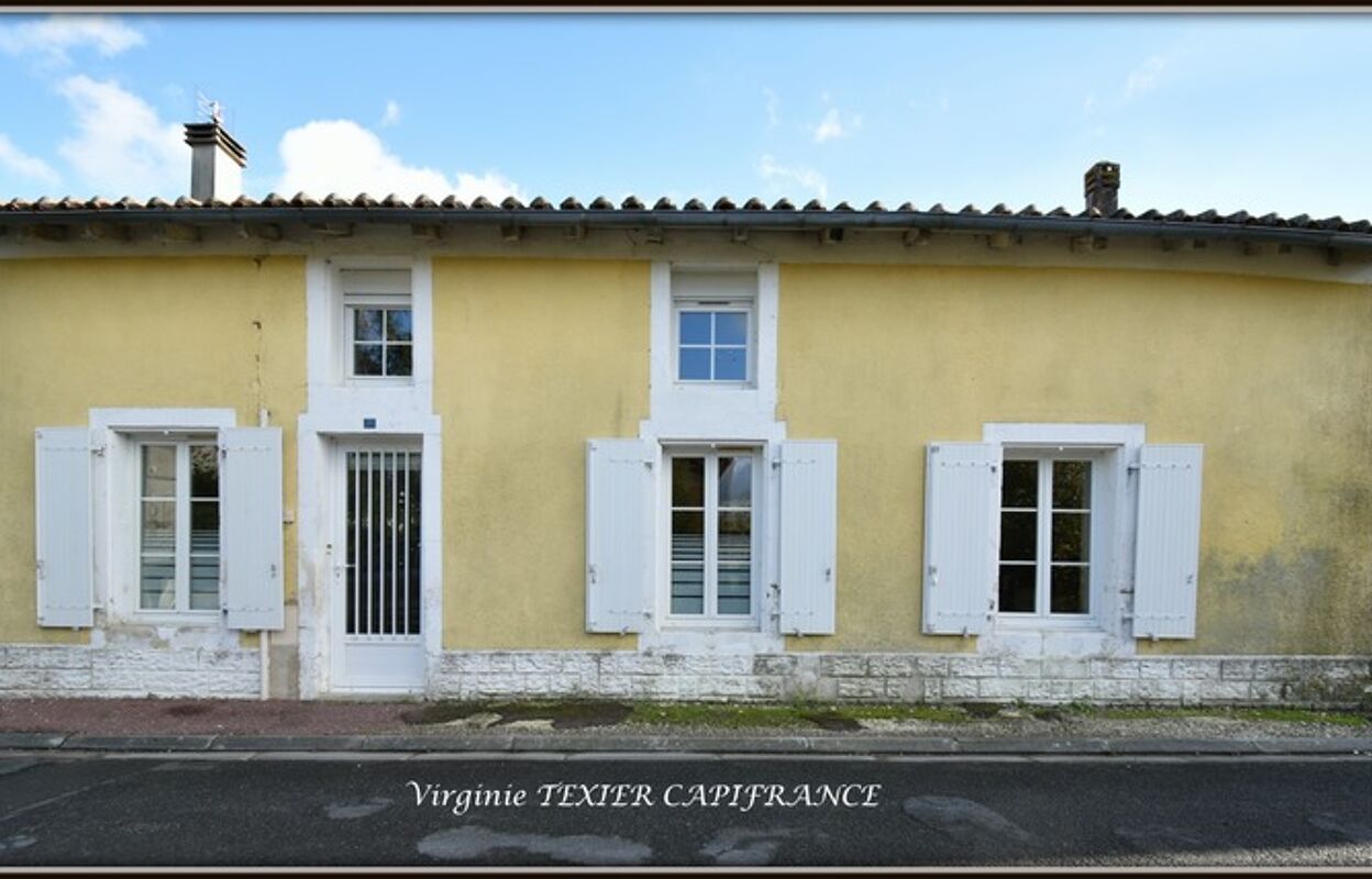 maison 5 pièces 110 m2 à vendre à Saint-Jean-d'Angély (17400)