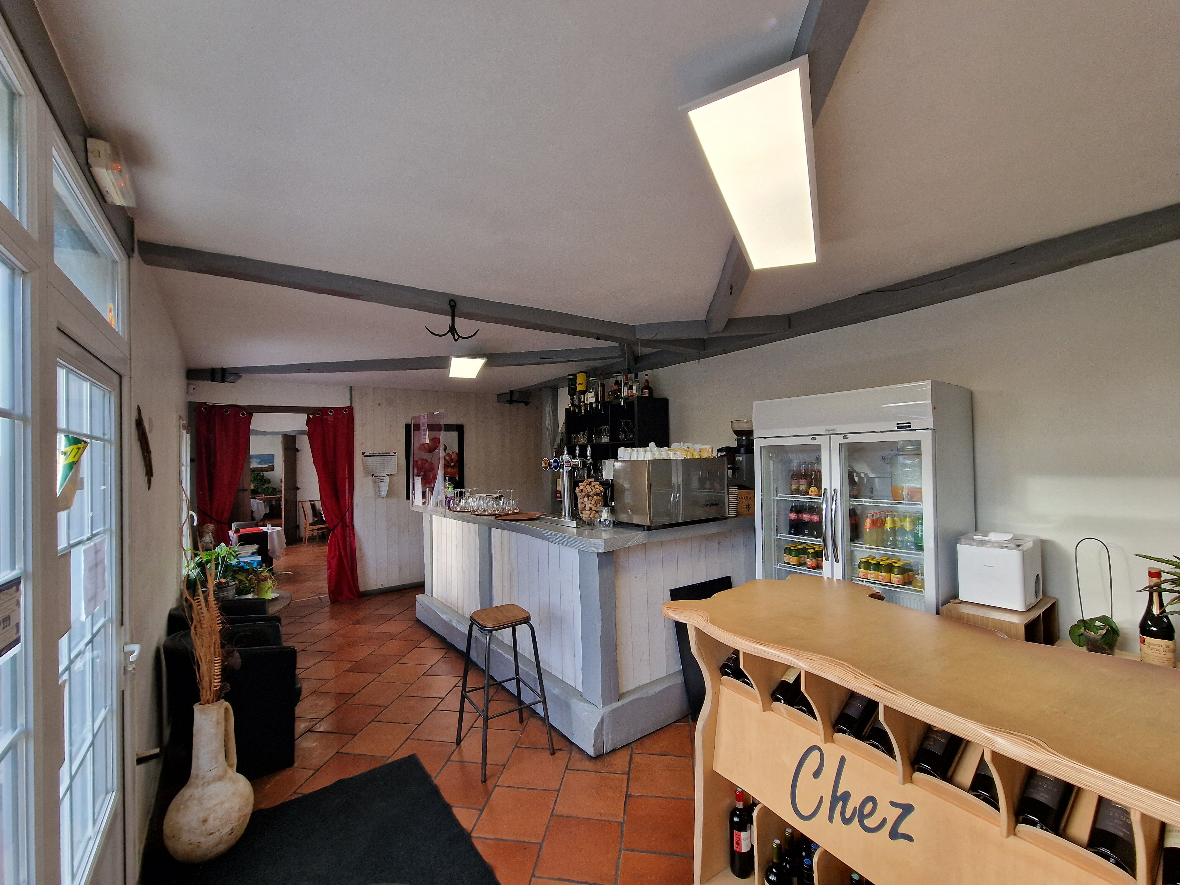 Local commercial  à vendre Saint-Georges-des-Coteaux 17810