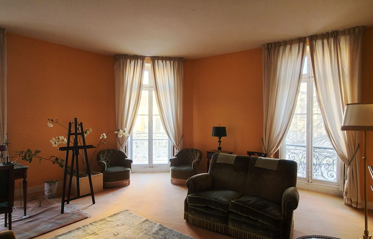 appartement 5 pièces 179 m2 à vendre à Nîmes (30000)