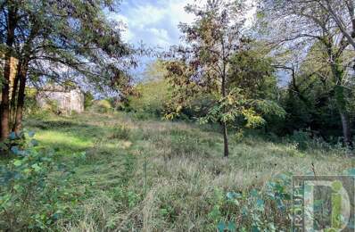 Terrain constructible — photo du bien