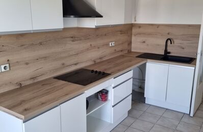 location appartement 650 € CC /mois à proximité de Valence (26000)