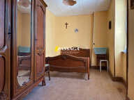 A VENDRE - Maison d'habitation de type 4 avec cour intérieure - SEVERAC D'AVEYRON — photo 4