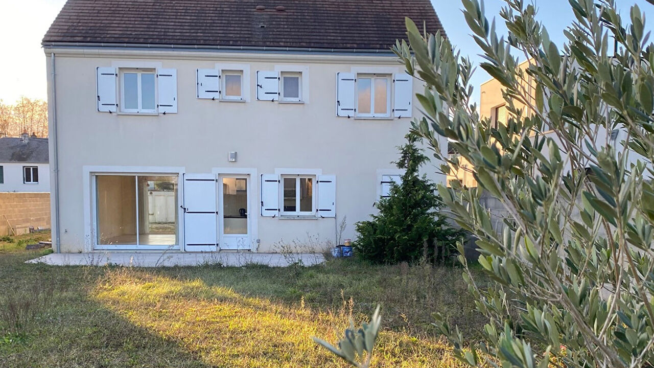 maison 6 pièces 130 m2 à vendre à Saint-Hilaire-Saint-Mesmin (45160)