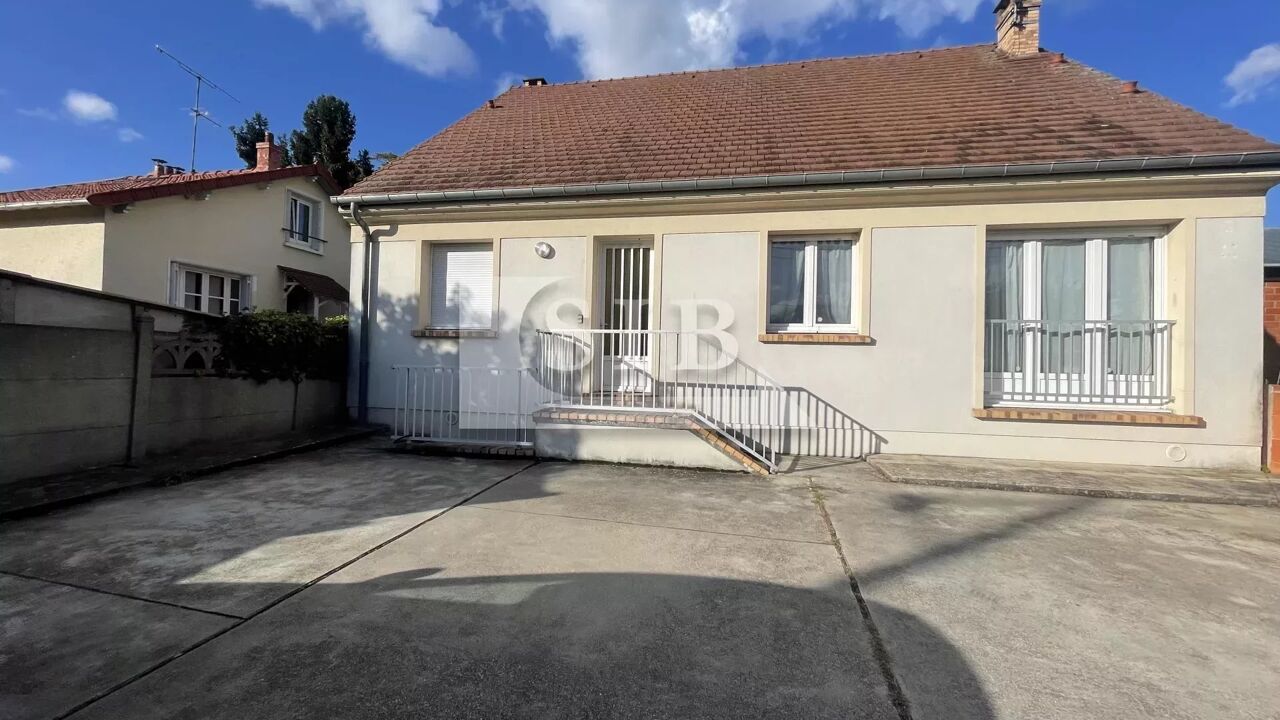 maison 4 pièces 96 m2 à vendre à La Ville-du-Bois (91620)