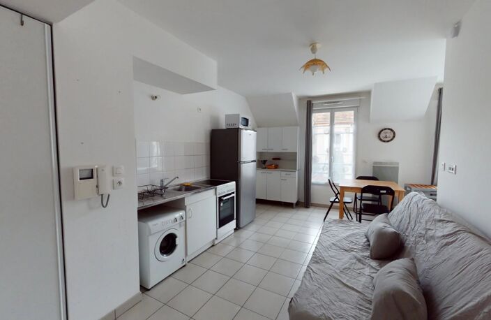A VENDRE - Appartement T1bis à CHARTRES proche Cinéma avec parking — photo 2