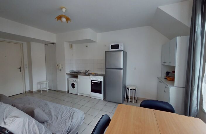 A VENDRE - Appartement T1bis à CHARTRES proche Cinéma avec parking — photo 4
