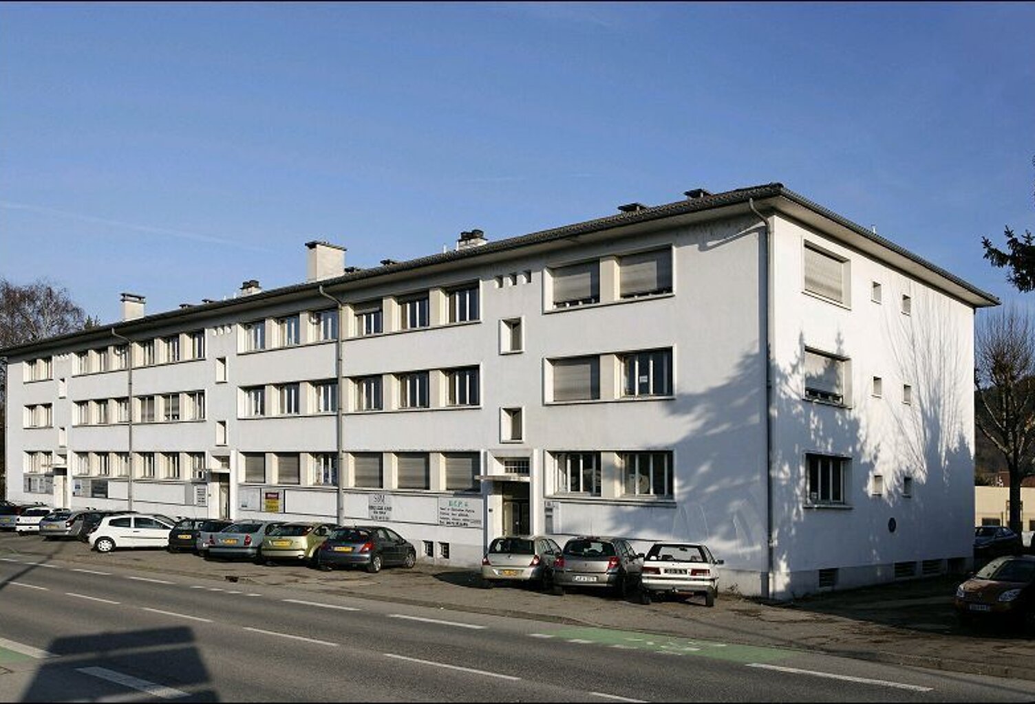 PARKING — photo 1
