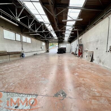 Commerce  243000 €