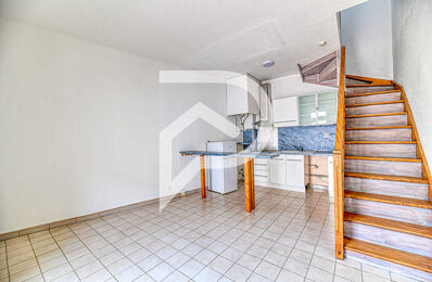 location appartement 530 € CC /mois à proximité de Domazan (30390)