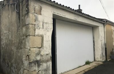 vente garage 88 000 € à proximité de Bernay-Saint-Martin (17330)