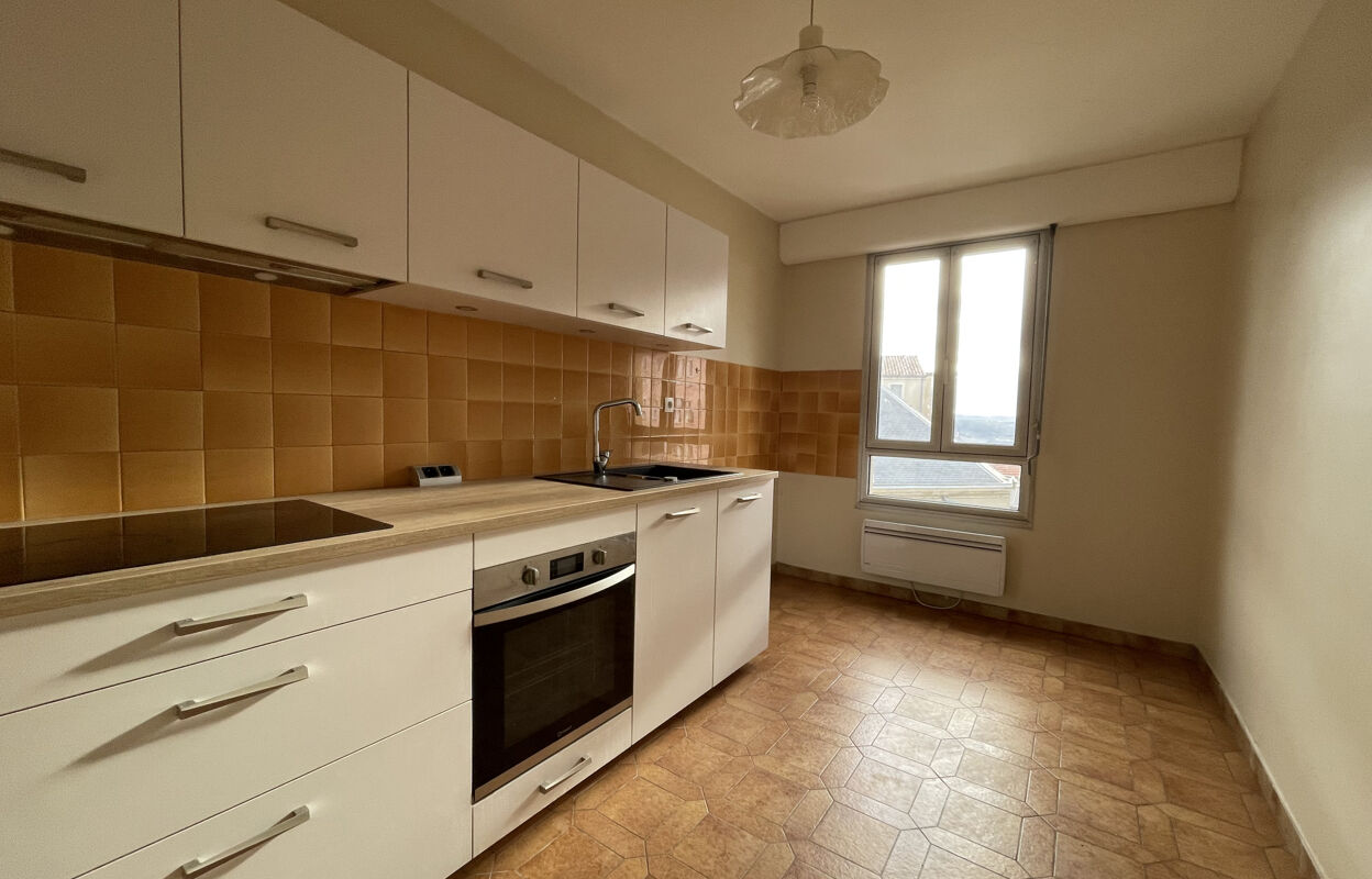 appartement 3 pièces 81 m2 à louer à Aubenas (07200)