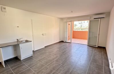 appartement 2 pièces 43 m2 à vendre à Sanary-sur-Mer (83110)
