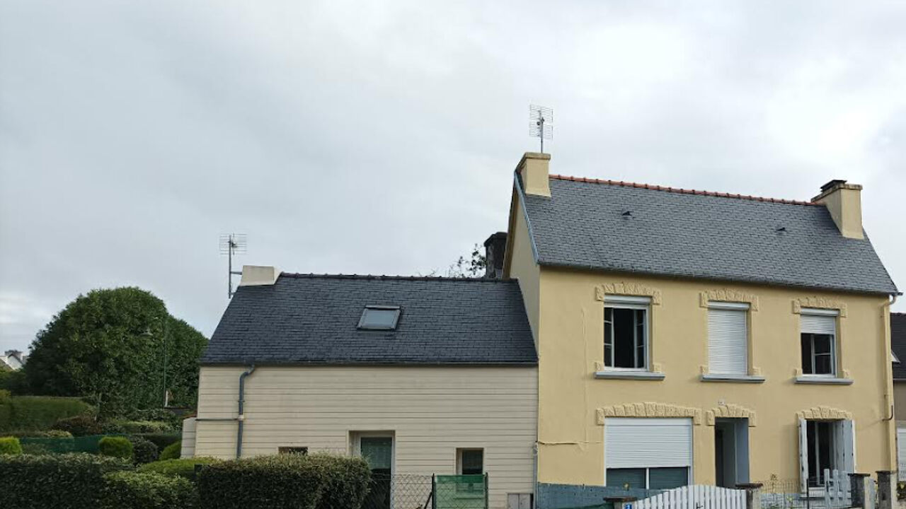 maison 6 pièces 107 m2 à vendre à Plonévez-du-Faou (29530)