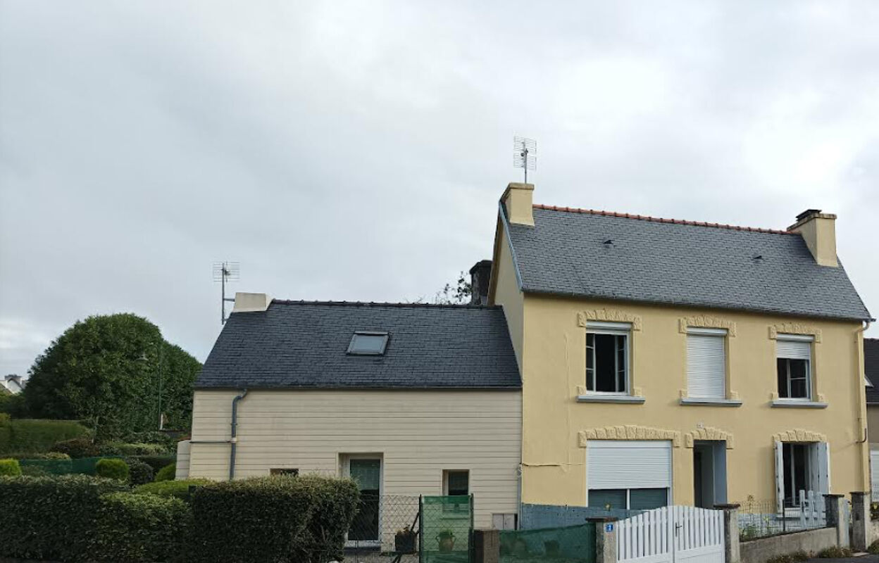 maison 6 pièces 107 m2 à vendre à Plonévez-du-Faou (29530)