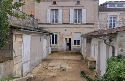 vente maison 192 380 € à proximité de La Couronne (16400)