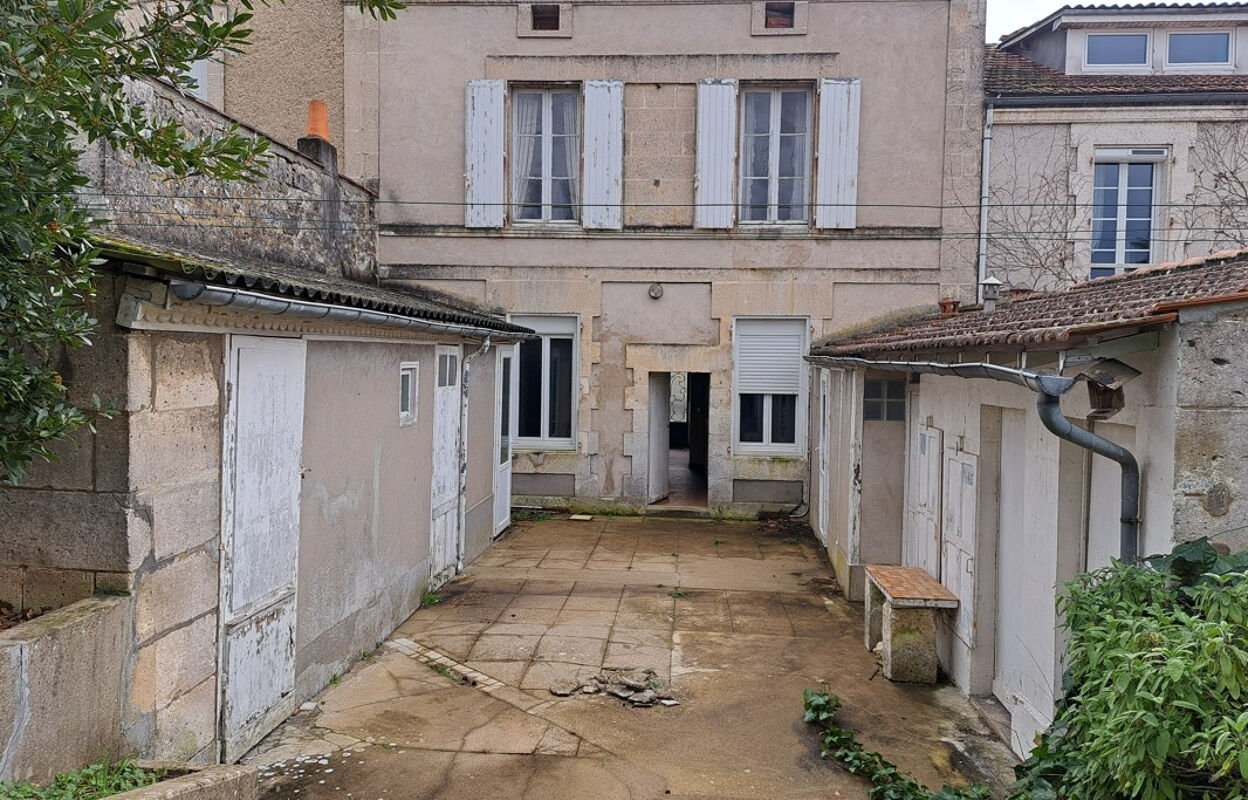 maison 6 pièces 175 m2 à vendre à Angoulême (16000)