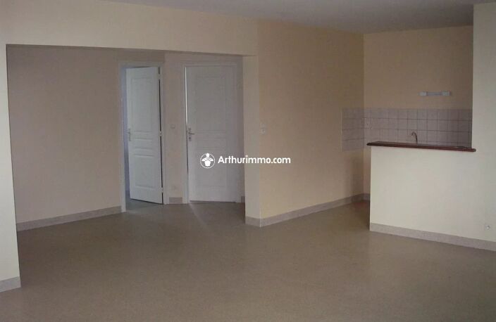 VILLAINES LA JUHEL - Appartement T3 au 2ème étage — photo 2
