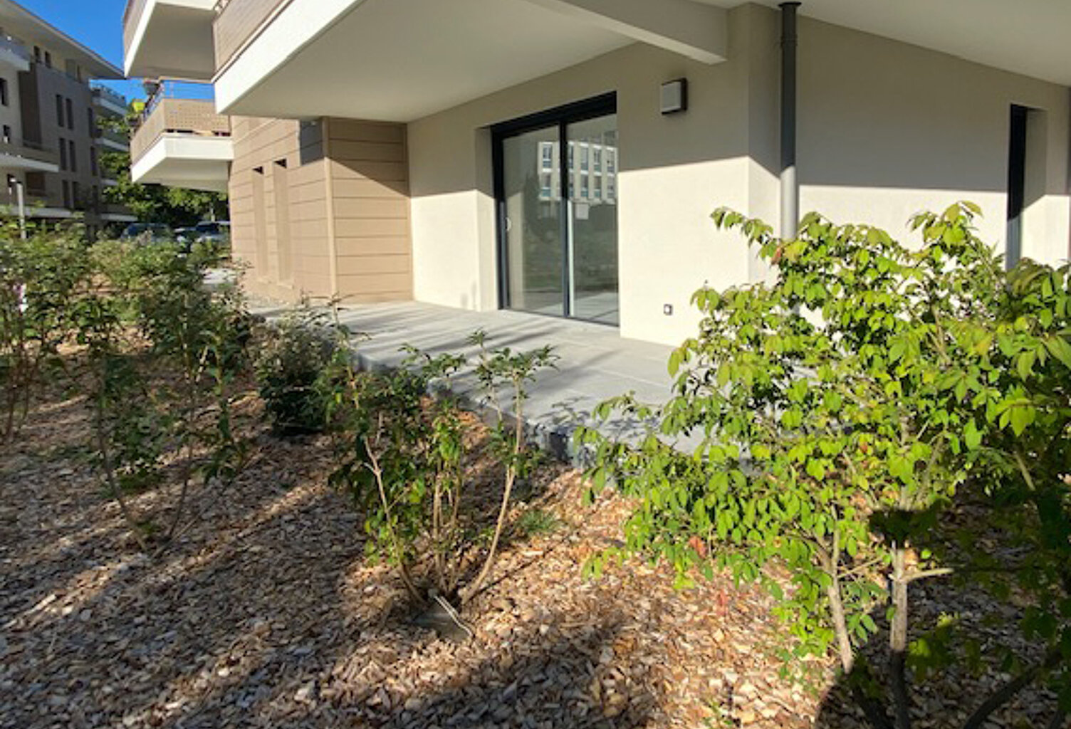 T4 90M2 - REZ DE JARDIN - TERRASSE 33M2 — photo 1