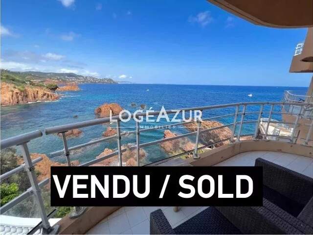 VENTE APPARTEMENT - LE TRAYAS - SAINT RAPHAEL — photo du bien