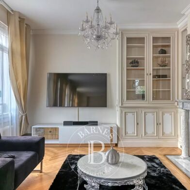 Appartement 4 pièces 2990 €