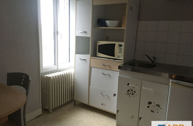location appartement 360 € CC /mois à proximité de Béruges (86190)