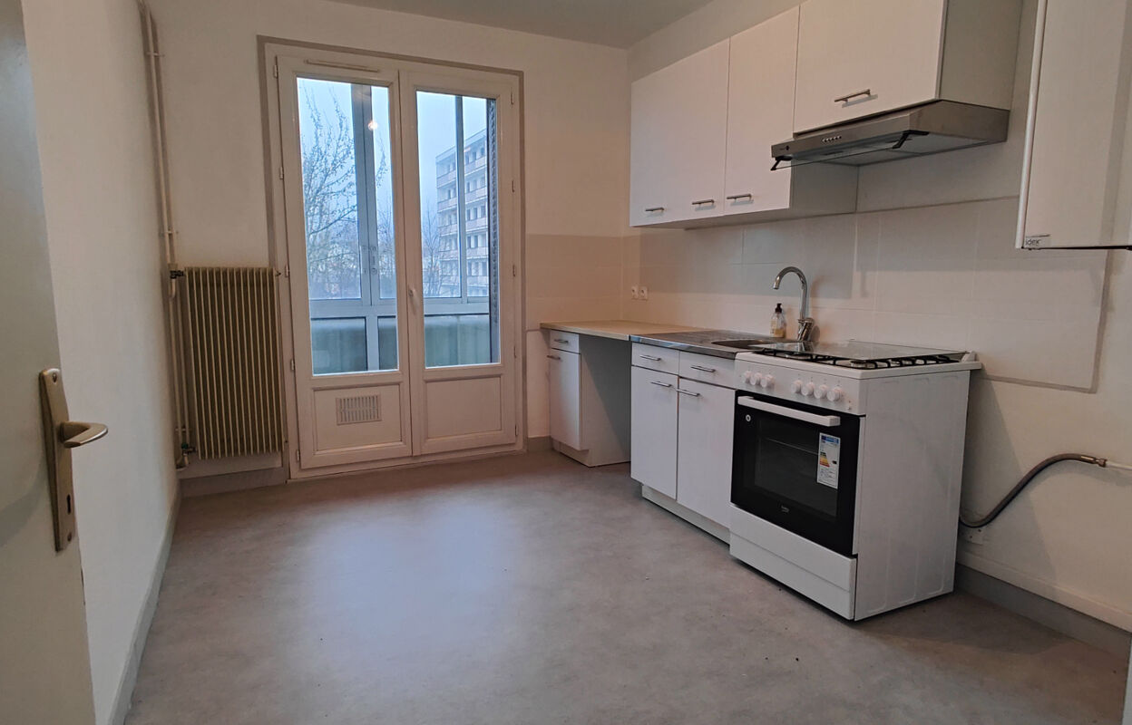 appartement 4 pièces 81 m2 à louer à Saint-Égrève (38120)