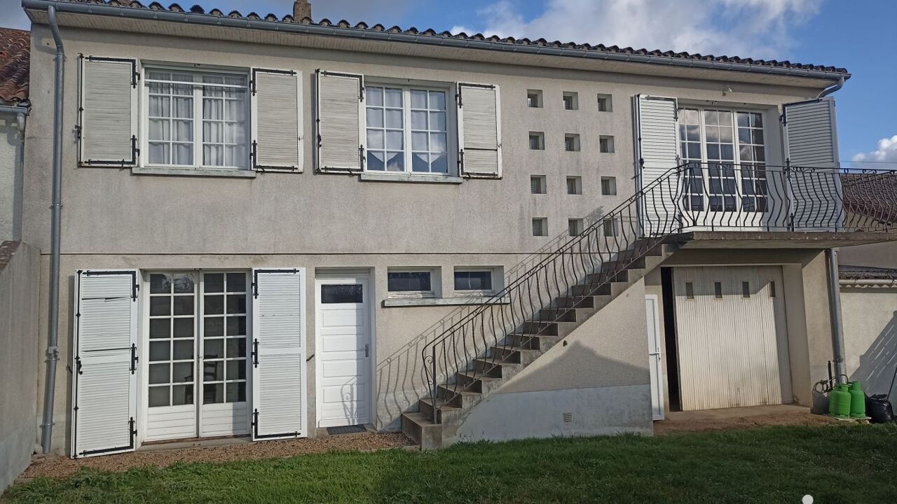 maison 5 pièces 149 m2 à vendre à Châtillon-sur-Thouet (79200)