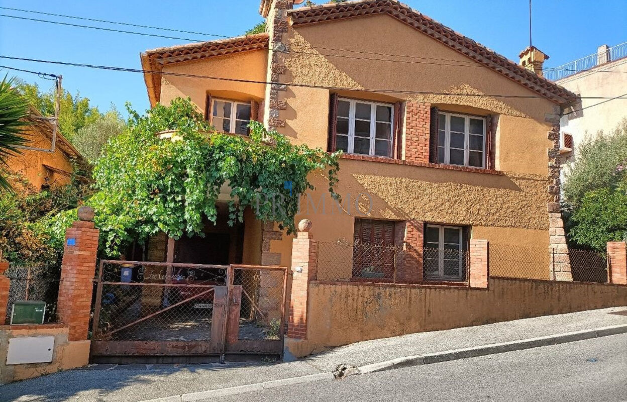 maison 6 pièces 158 m2 à vendre à Saint-Raphaël (83530)