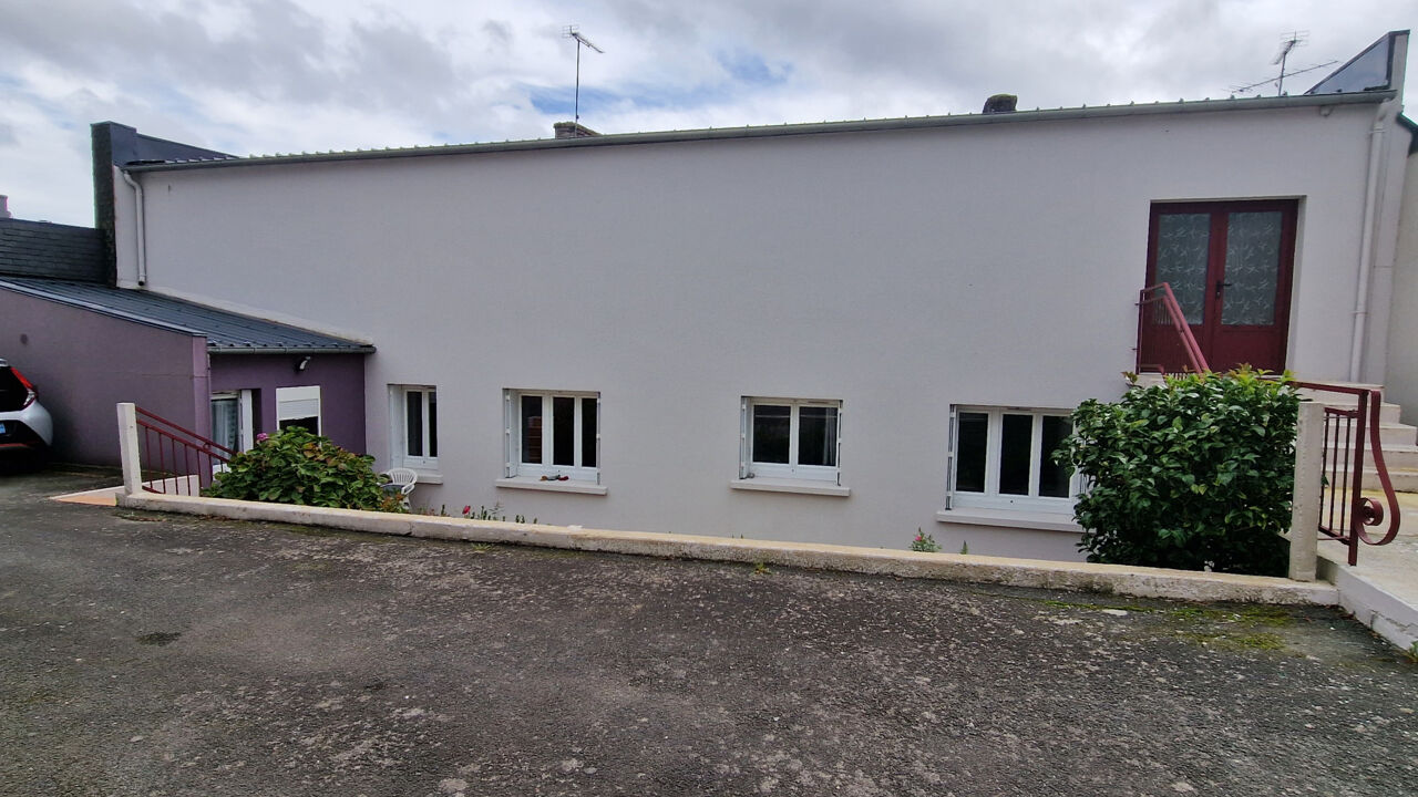 maison 11 pièces 397 m2 à vendre à Saint-Nicolas-du-Pélem (22480)