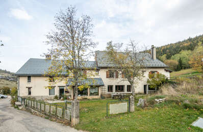 maison 14 pièces 657 m2 à vendre à Corrençon-en-Vercors (38250)