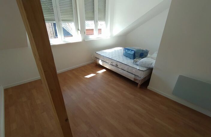 Location appartement  75 m² à Hirson (02500) — photo 2