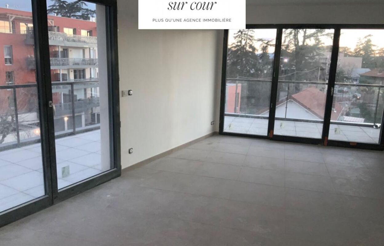 appartement 3 pièces 75 m2 à vendre à Veauche (42340)