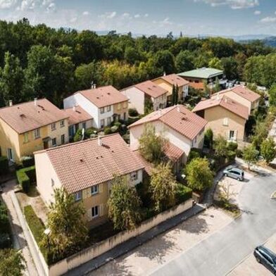 Appartement 3 pièces 92300 €