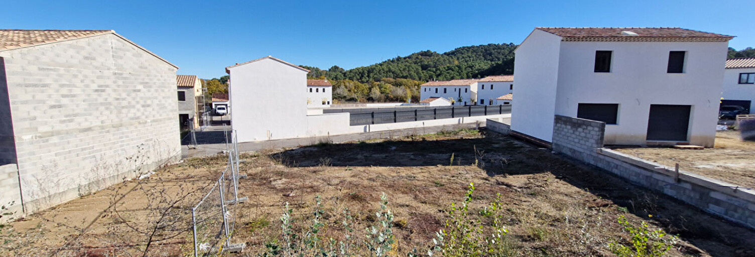 Terrain  558 m² à vendre à Le Puy-Sainte-Réparade (13610)