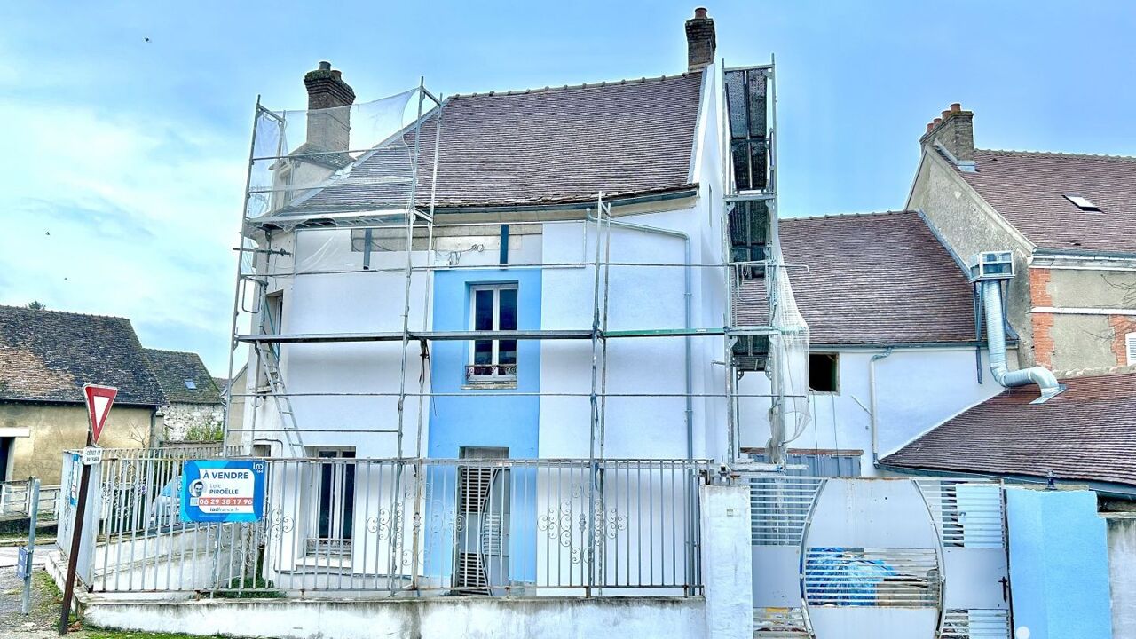 immeuble  pièces 208 m2 à vendre à Pont-sur-Yonne (89140)
