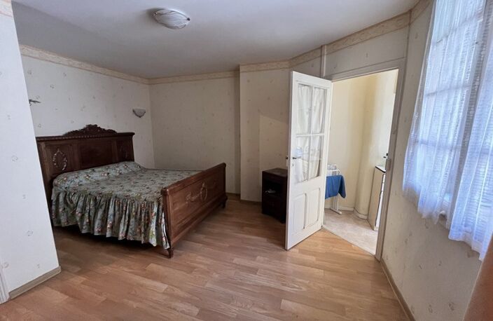 Maison en pierre de 6 pièces principales — photo 3