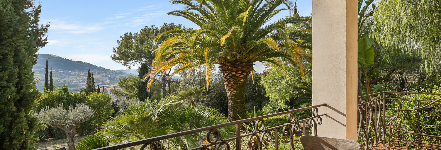 Maison 11 Pièces 560 m² à vendre à La Cadière-d'Azur (83740)