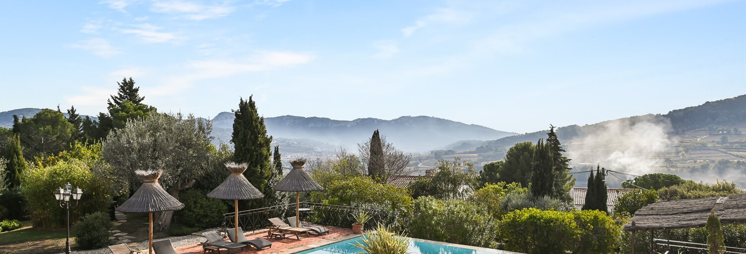 Maison 11 Pièces 560 m² à vendre à La Cadière-d'Azur (83740)