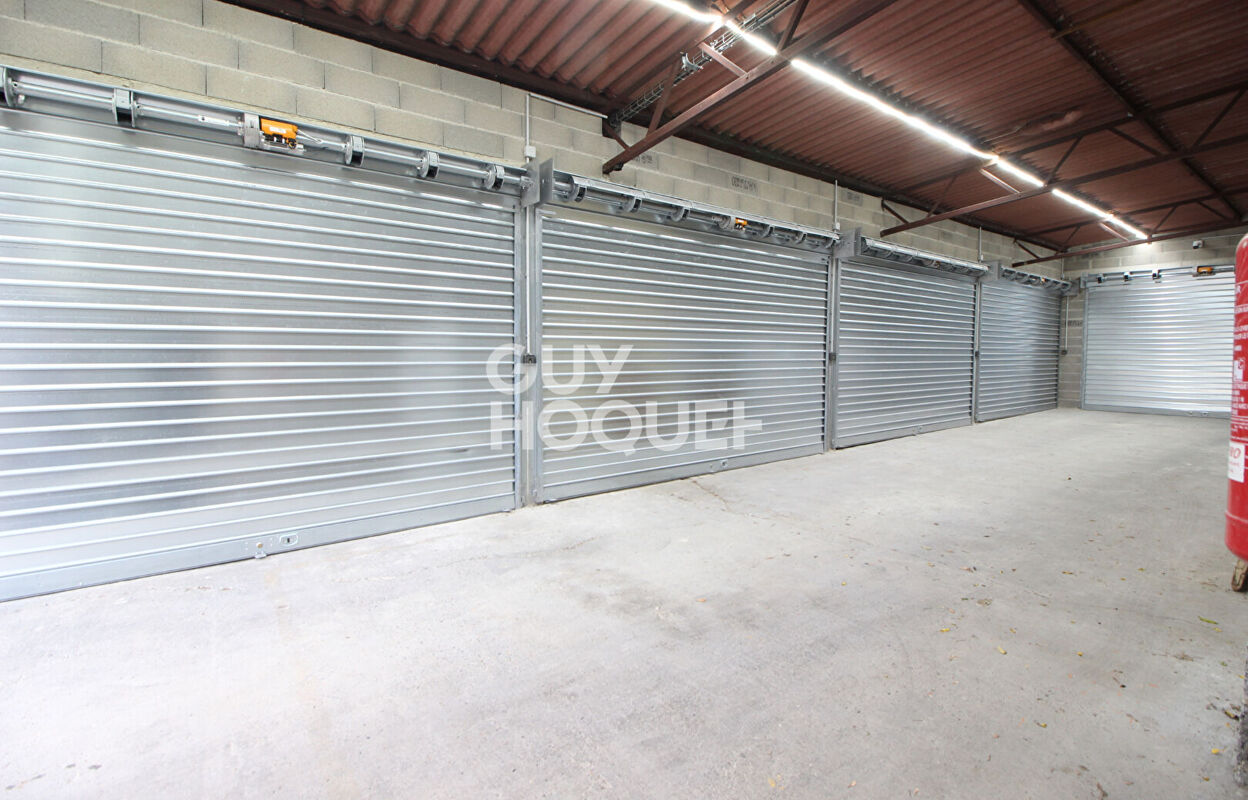 garage  pièces 236 m2 à vendre à Beaucaire (30300)