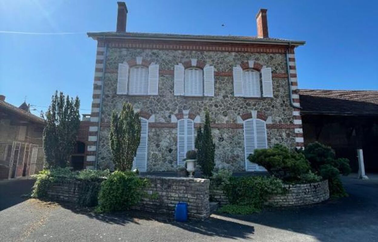 maison 6 pièces 219 m2 à vendre à Époye (51490)