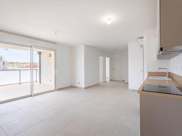 Appartement neuf au 1er étage avec parking — photo 1